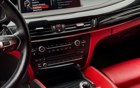 BMW X6 M, 2015 год, 5 990 000 рублей, 9 фотография