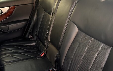 Infiniti QX70, 2013 год, 2 450 000 рублей, 9 фотография