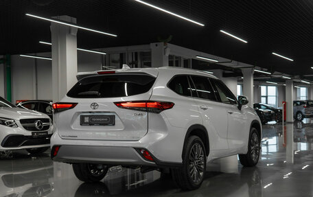 Toyota Highlander, 2025 год, 6 350 000 рублей, 4 фотография