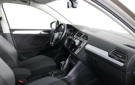 Volkswagen Tiguan II, 2017 год, 2 099 000 рублей, 10 фотография