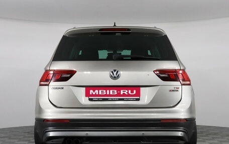 Volkswagen Tiguan II, 2017 год, 2 099 000 рублей, 6 фотография