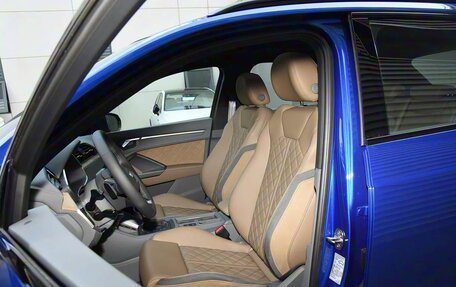 Audi Q3, 2025 год, 3 900 000 рублей, 10 фотография