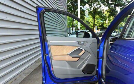 Audi Q3, 2025 год, 3 900 000 рублей, 32 фотография