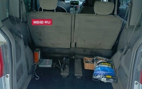 Honda Mobilio I, 2002 год, 240 000 рублей, 4 фотография