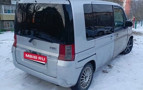 Honda Mobilio I, 2002 год, 240 000 рублей, 5 фотография