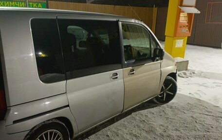Honda Mobilio I, 2002 год, 240 000 рублей, 22 фотография