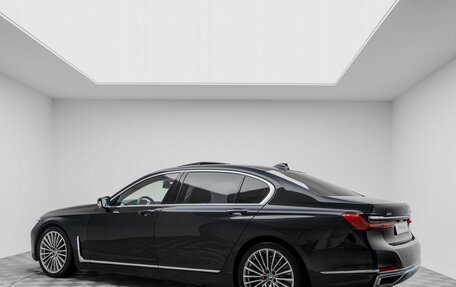 BMW 7 серия, 2021 год, 6 890 000 рублей, 9 фотография