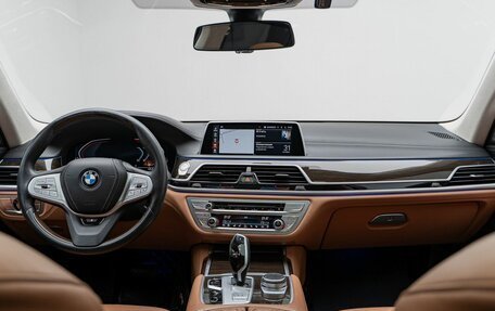 BMW 7 серия, 2021 год, 6 890 000 рублей, 14 фотография