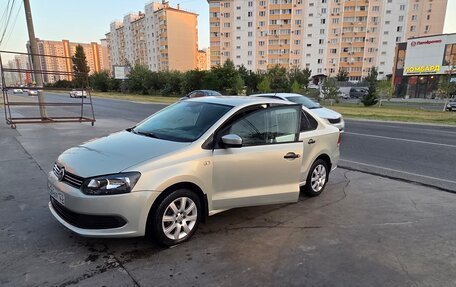 Volkswagen Polo VI (EU Market), 2010 год, 650 000 рублей, 2 фотография