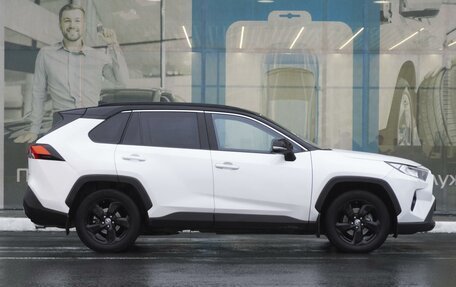 Toyota RAV4, 2021 год, 3 679 000 рублей, 5 фотография