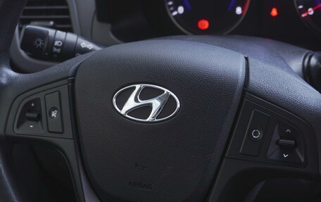 Hyundai Solaris II рестайлинг, 2015 год, 845 000 рублей, 15 фотография