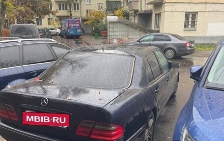 Mercedes-Benz E-Класс, 1998 год, 400 000 рублей, 2 фотография