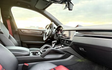 Porsche Cayenne III, 2020 год, 10 000 000 рублей, 14 фотография