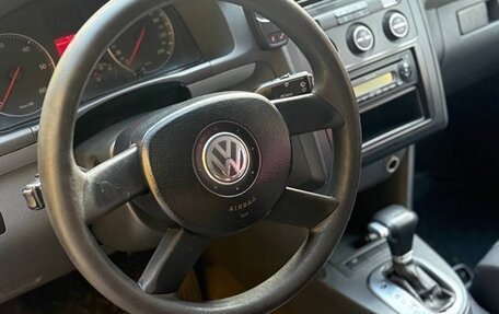 Volkswagen Touran III, 2005 год, 400 000 рублей, 9 фотография