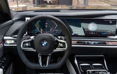 BMW 7 серия, 2022 год, 9 800 000 рублей, 13 фотография