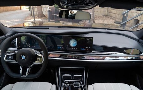 BMW 7 серия, 2022 год, 9 800 000 рублей, 14 фотография