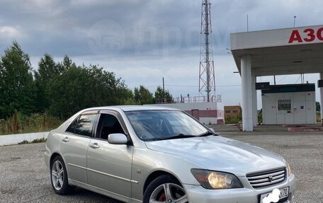 Toyota Altezza, 1999 год, 650 000 рублей, 3 фотография