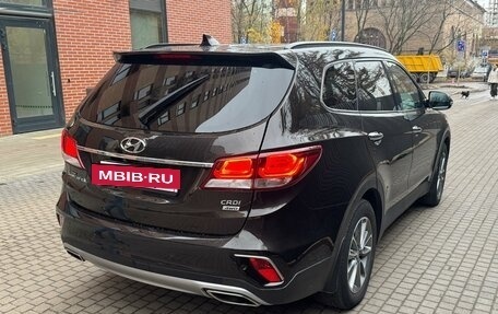 Hyundai Santa Fe III рестайлинг, 2016 год, 2 550 000 рублей, 4 фотография