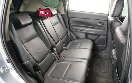 Mitsubishi Outlander III рестайлинг 3, 2012 год, 1 620 000 рублей, 7 фотография