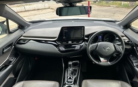 Toyota C-HR I рестайлинг, 2020 год, 2 800 000 рублей, 7 фотография