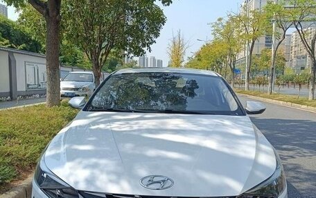 Hyundai Elantra, 2021 год, 1 600 000 рублей, 2 фотография