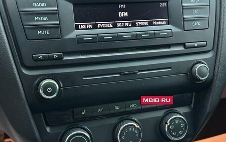 Skoda Octavia, 2013 год, 999 000 рублей, 18 фотография