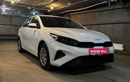 KIA Cerato IV, 2022 год, 1 930 000 рублей, 2 фотография