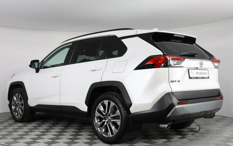 Toyota RAV4, 2020 год, 3 799 000 рублей, 7 фотография