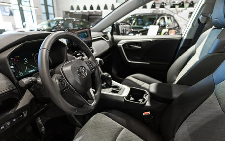 Toyota RAV4, 2025 год, 4 490 000 рублей, 16 фотография