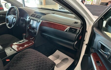 Toyota Camry, 2013 год, 1 899 000 рублей, 12 фотография