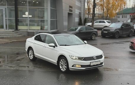 Volkswagen Passat B8 рестайлинг, 2017 год, 1 990 000 рублей, 3 фотография