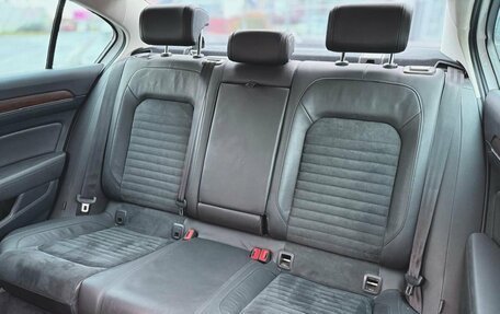 Volkswagen Passat B8 рестайлинг, 2017 год, 1 990 000 рублей, 11 фотография