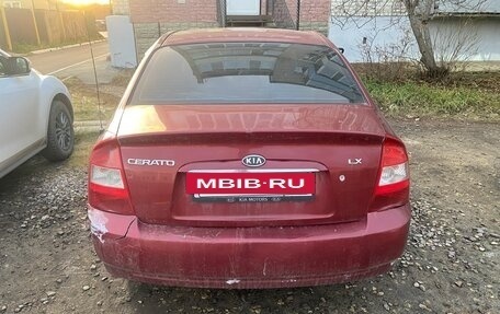 KIA Cerato I, 2005 год, 250 000 рублей, 3 фотография
