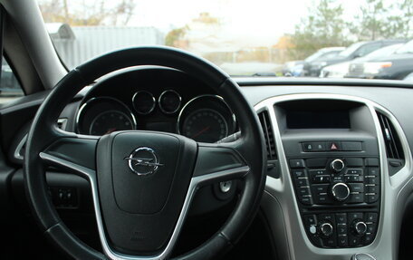 Opel Astra J, 2011 год, 678 000 рублей, 6 фотография