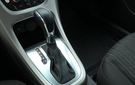 Opel Astra J, 2011 год, 678 000 рублей, 9 фотография