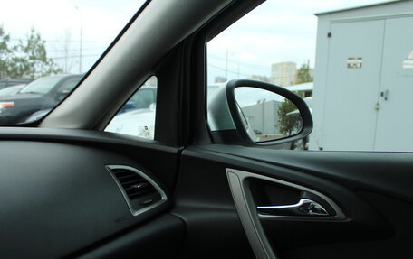 Opel Astra J, 2011 год, 678 000 рублей, 7 фотография