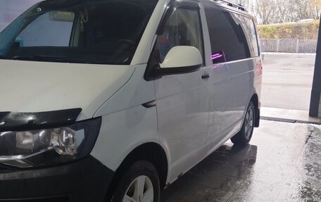 Volkswagen Caravelle T6 рестайлинг, 2015 год, 1 850 000 рублей, 4 фотография