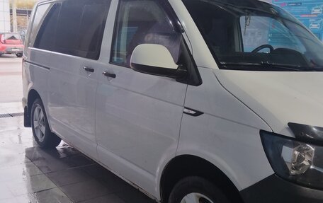 Volkswagen Caravelle T6 рестайлинг, 2015 год, 1 850 000 рублей, 3 фотография