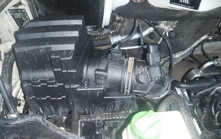 Volkswagen Caravelle T6 рестайлинг, 2015 год, 1 850 000 рублей, 11 фотография