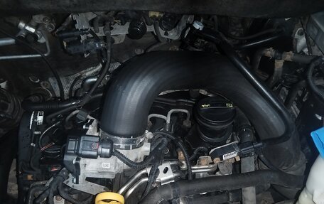 Volkswagen Caravelle T6 рестайлинг, 2015 год, 1 850 000 рублей, 13 фотография