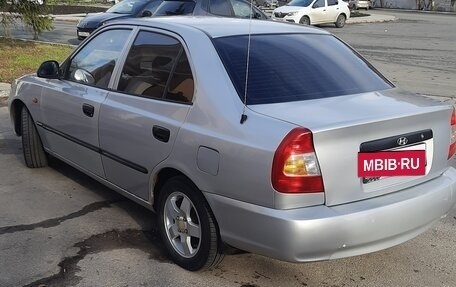 Hyundai Accent II, 2005 год, 320 000 рублей, 3 фотография