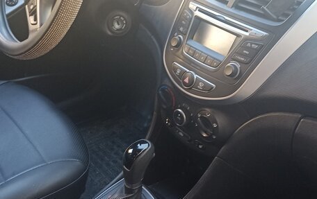 Hyundai Solaris II рестайлинг, 2016 год, 1 340 000 рублей, 2 фотография