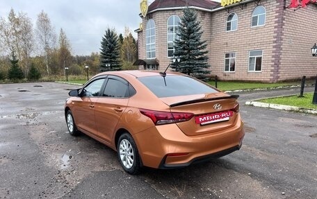 Hyundai Solaris II рестайлинг, 2017 год, 1 000 000 рублей, 6 фотография