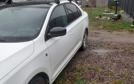 Skoda Rapid I, 2015 год, 900 000 рублей, 3 фотография