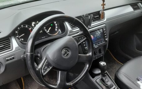 Skoda Rapid I, 2015 год, 900 000 рублей, 9 фотография