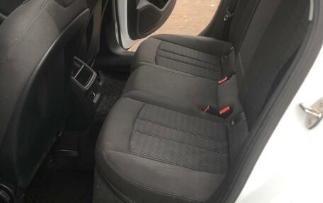 Audi A4, 2016 год, 2 350 000 рублей, 11 фотография