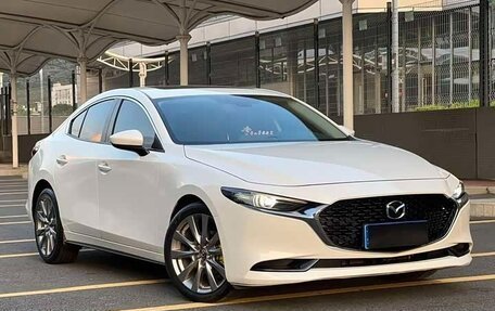 Mazda 3, 2021 год, 1 950 000 рублей, 1 фотография