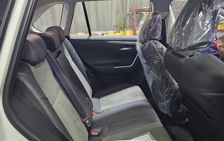 Toyota RAV4, 2025 год, 3 800 000 рублей, 7 фотография