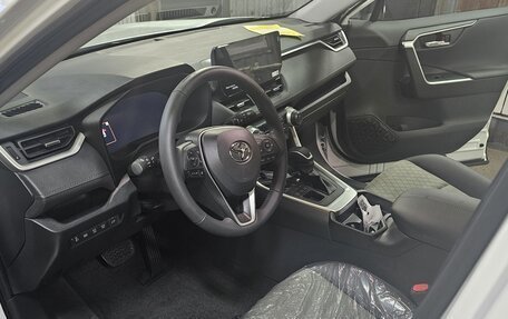 Toyota RAV4, 2025 год, 3 800 000 рублей, 2 фотография