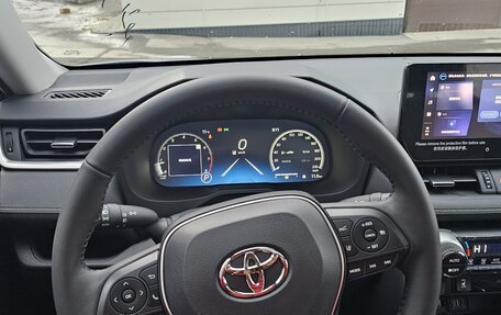 Toyota RAV4, 2025 год, 3 800 000 рублей, 12 фотография